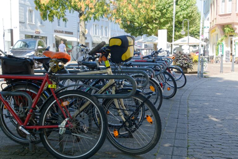Radwegsperrung am Stadtgraben: schnelle Lösungen für Radfahrer:innen müssen her